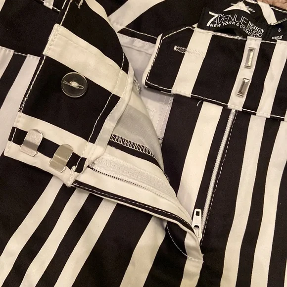 New York & Company - Women's Black and White Stripes Crop Pants (NWT) - Picture 6 of 7